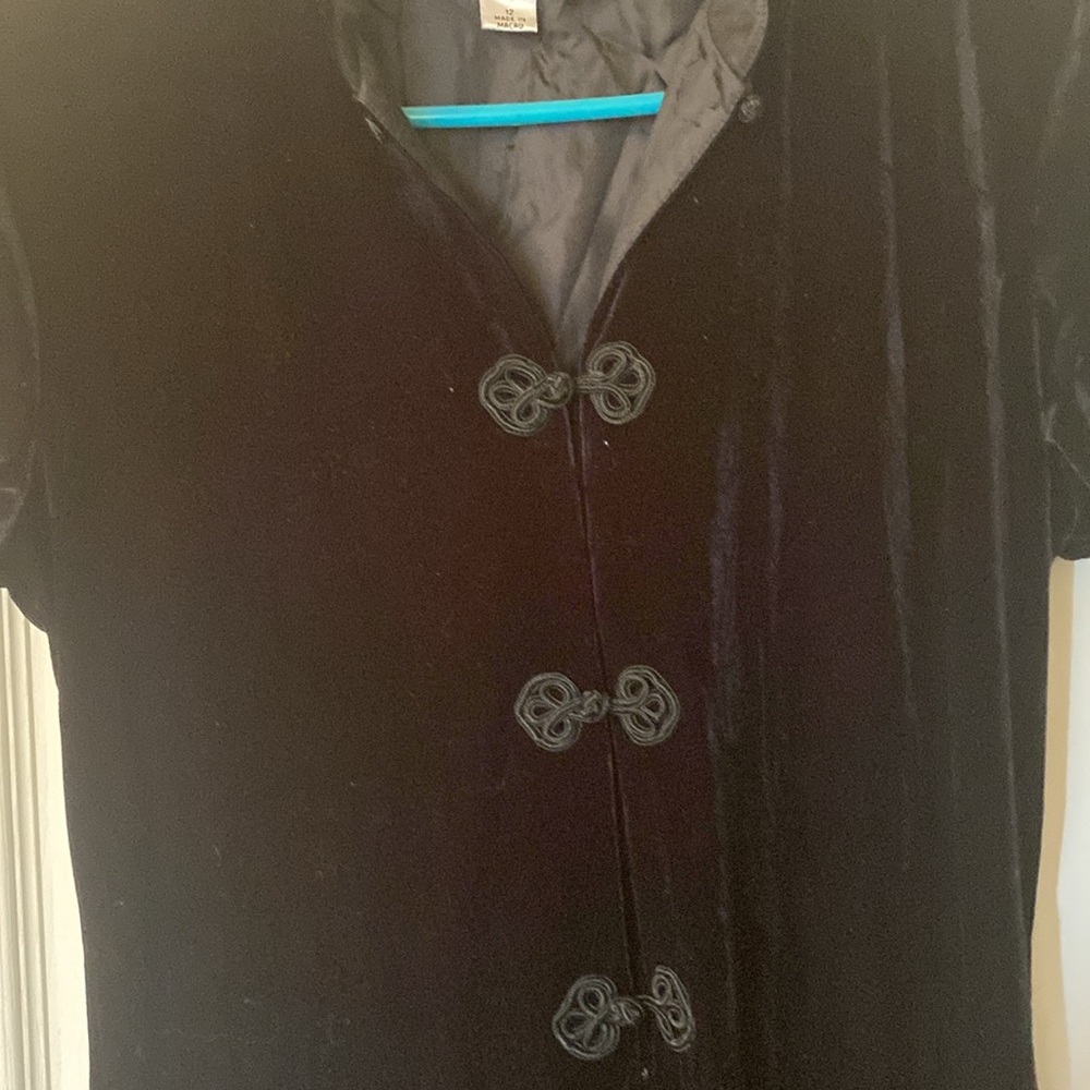 Dressbarn Black Sheath Dress/TopTunic Short Sleeve Mandarin Collar- Velvet